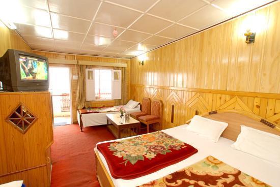 Hotel Vikrant Найнитал Экстерьер фото